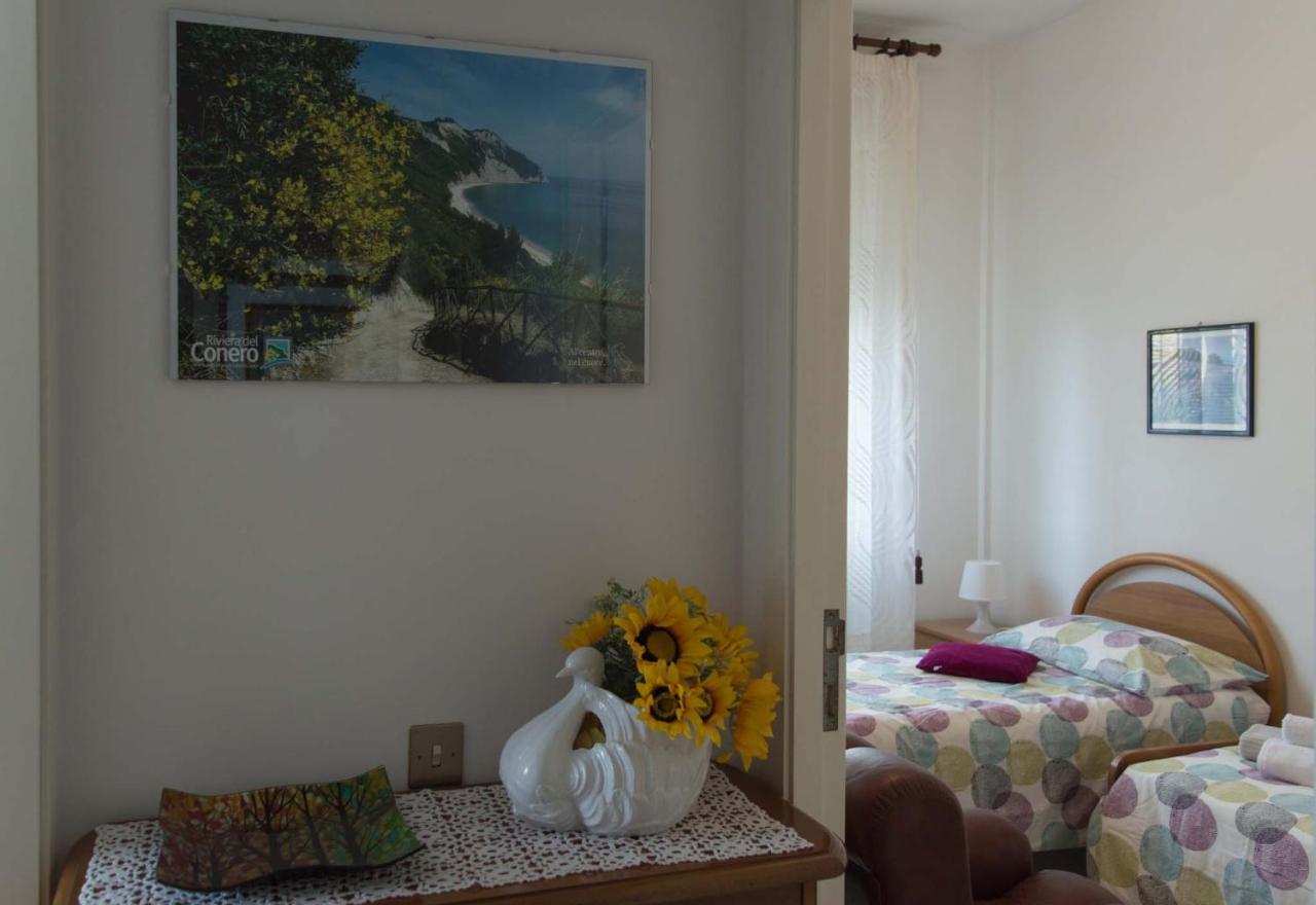 A Casa Di Maria Sirolo Villa ภายนอก รูปภาพ